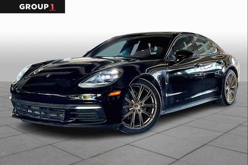 2018 Porsche Panamera 4
