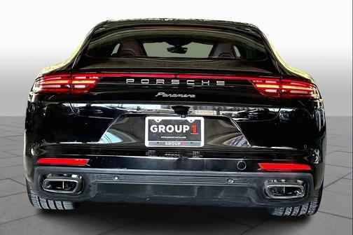 2018 Porsche Panamera 4