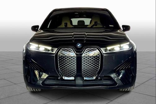 2023 BMW iX M60