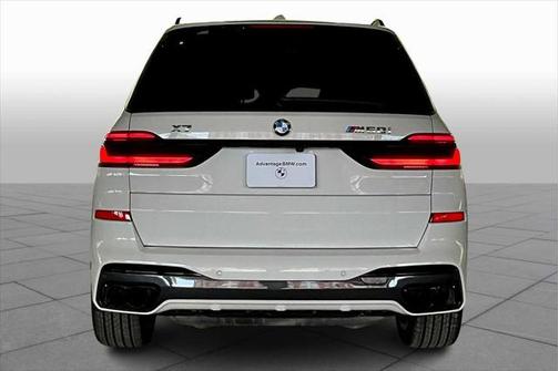 2025 BMW X7 M60i