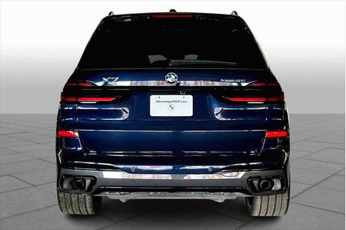 2025 BMW X7 xDrive40i
