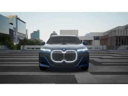 Tanzanite Blue II Metallic 2026 BMW 740 740i