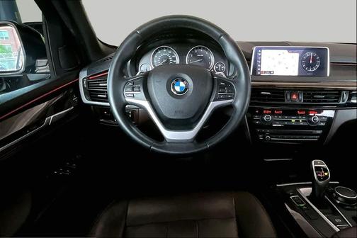 Black Sapphire Metallic 2018 BMW X5 sDrive35i
