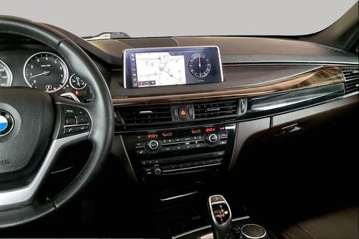 Black Sapphire Metallic 2018 BMW X5 sDrive35i