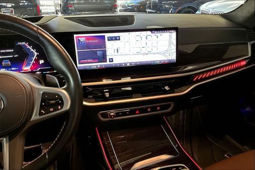 2024 BMW X7 M60i