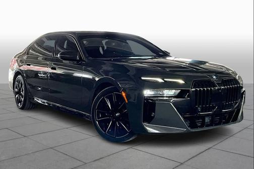 2023 BMW 760 i xDrive