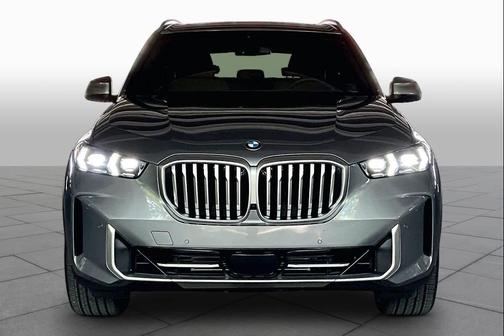 Skyscraper Grey Metallic 2026 BMW X5 sDrive40i