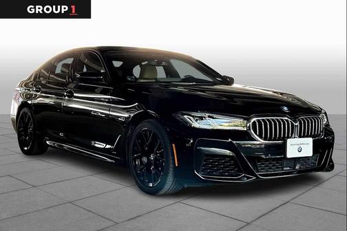 Black Sapphire Metallic 2022 BMW 540 i