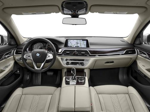 Arctic Gray Metallic 2018 BMW 750 I