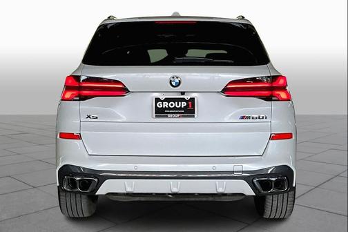 2026 BMW X5 M60i