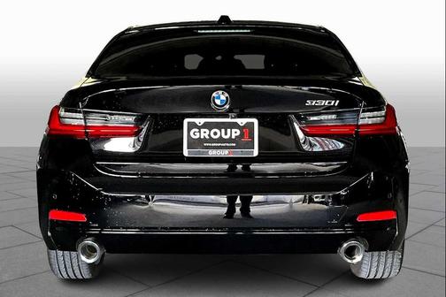 2023 BMW 330 330i