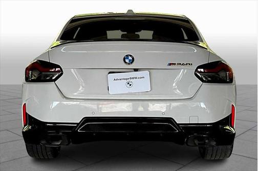 2023 BMW M240 i