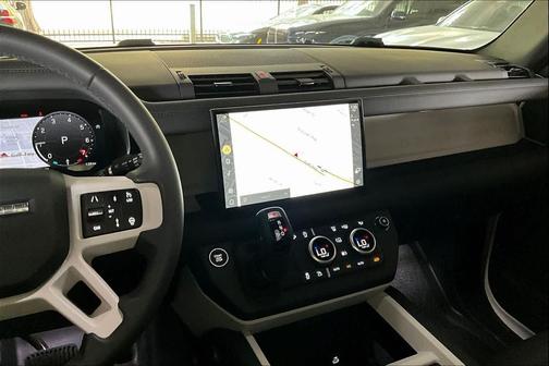 2025 Land Rover Defender 110 P300