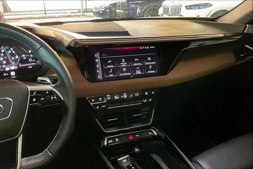 2023 Audi e-tron GT Premium Plus quattro