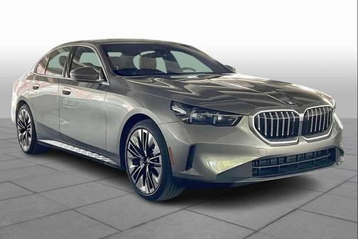 2025 BMW 530 i