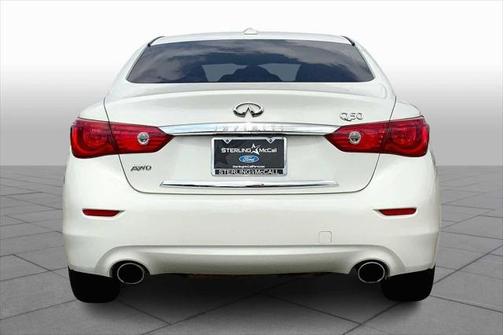 2015 INFINITI Q50 Premium