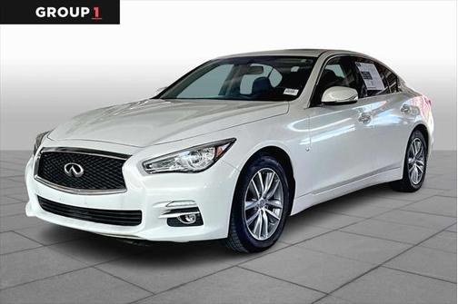2015 INFINITI Q50 Premium