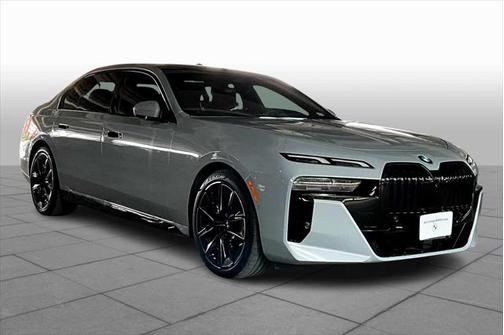 2023 BMW 740 i