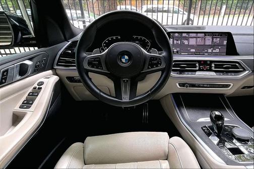 Black Sapphire Metallic 2022 BMW X5 xDrive40i