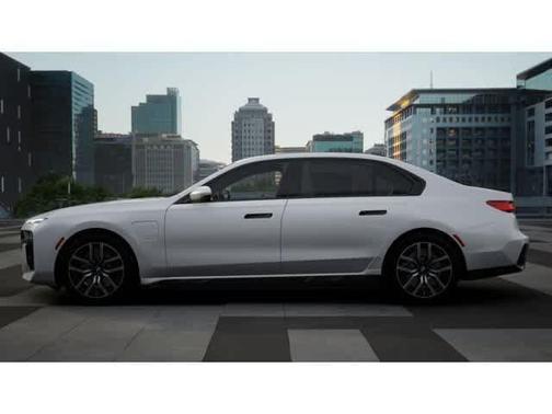 Mineral White Metallic 2026 BMW 750e i xDrive
