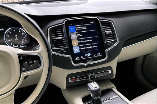 2020 Volvo XC90 T5 Momentum