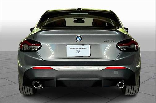 2025 BMW 230 i
