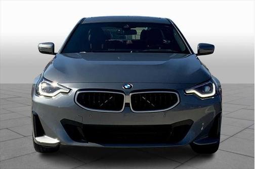 2025 BMW 230 i
