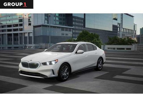 Alpine White 2026 BMW 530 530i