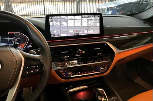 2023 BMW 530 i