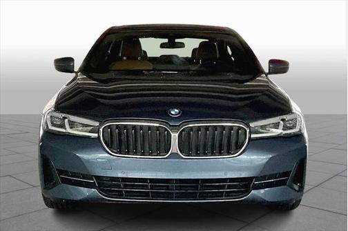 2023 BMW 530 i
