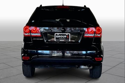 Pitch Black Clearcoat 2019 Dodge Journey SE