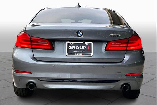 2019 BMW 530 530i