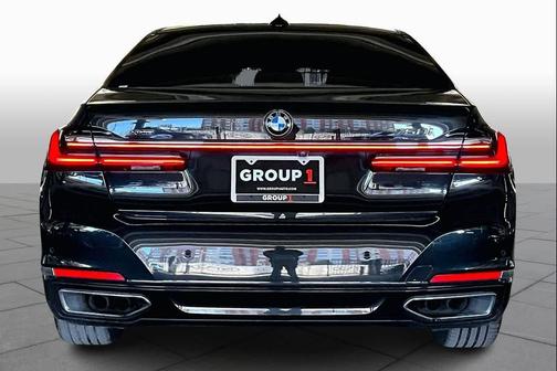 2021 BMW 750 i xDrive