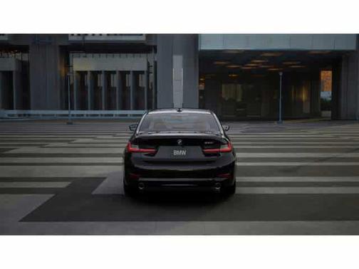 2025 BMW 330 i