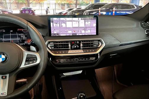 2025 BMW X4 xDrive30i