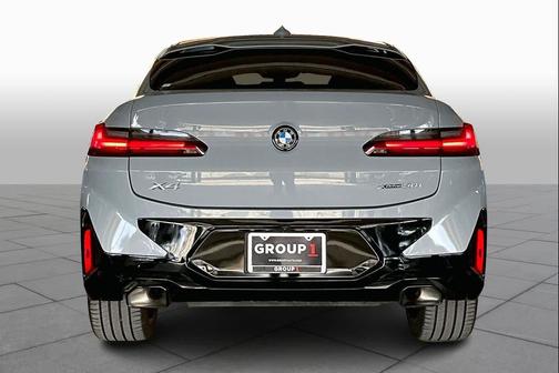 2025 BMW X4 xDrive30i
