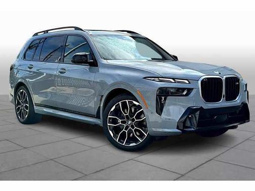 2025 BMW X7 M60i