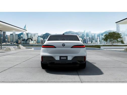 2025 BMW 740 i