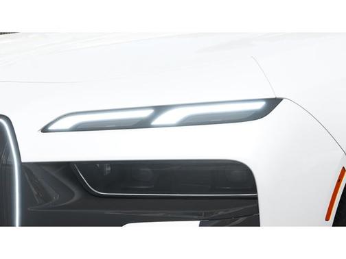 2025 BMW 740 i