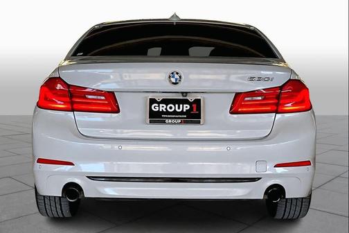 2019 BMW 530 530i