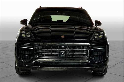 2025 Porsche Cayenne GTS