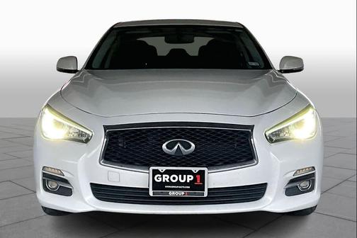 2015 INFINITI Q50 Premium