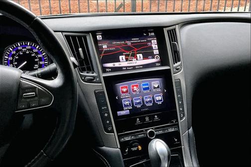 2015 INFINITI Q50 Premium