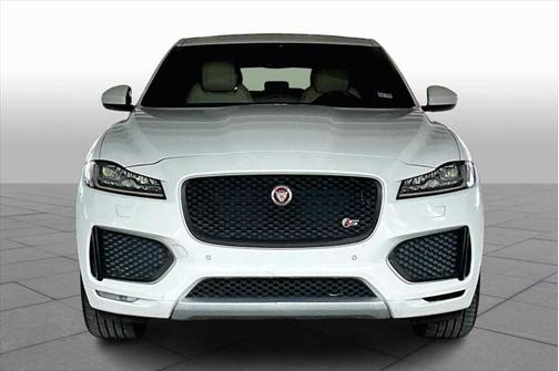 2019 Jaguar F-PACE S