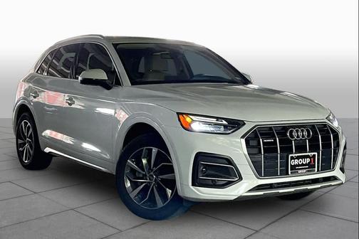 Glacier White Metallic 2021 Audi Q5 45 Premium Plus