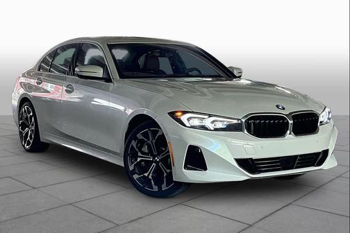 Mineral White Metallic 2025 BMW 330 330i
