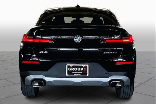 2025 BMW X4 xDrive30i