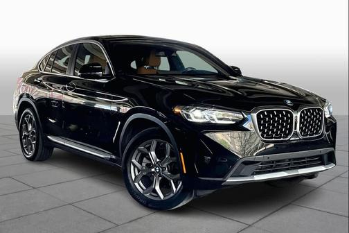 2025 BMW X4 xDrive30i