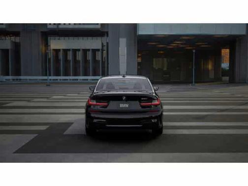 2025 BMW 330 i
