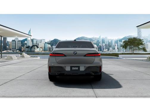 2025 BMW 740 i
